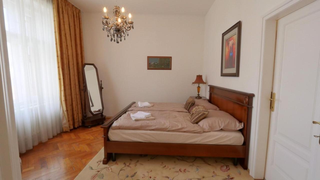 Velky 3I Apartman V Centre Mesta ブラチスラヴァ エクステリア 写真