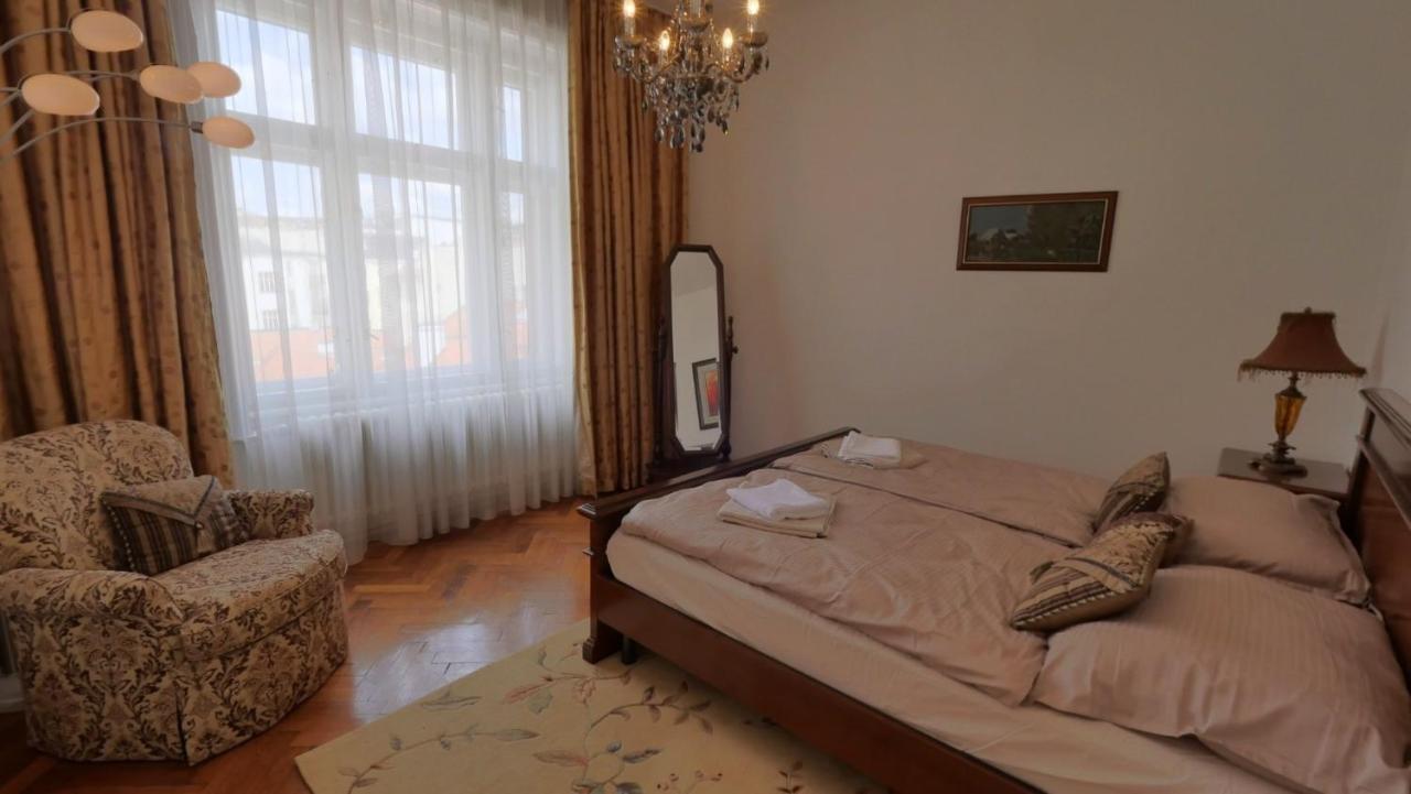 Velky 3I Apartman V Centre Mesta ブラチスラヴァ エクステリア 写真